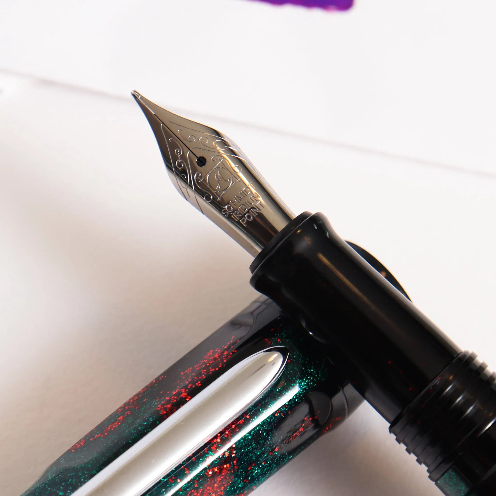 BENU Talisman Dragon's Blood Fountain Pen