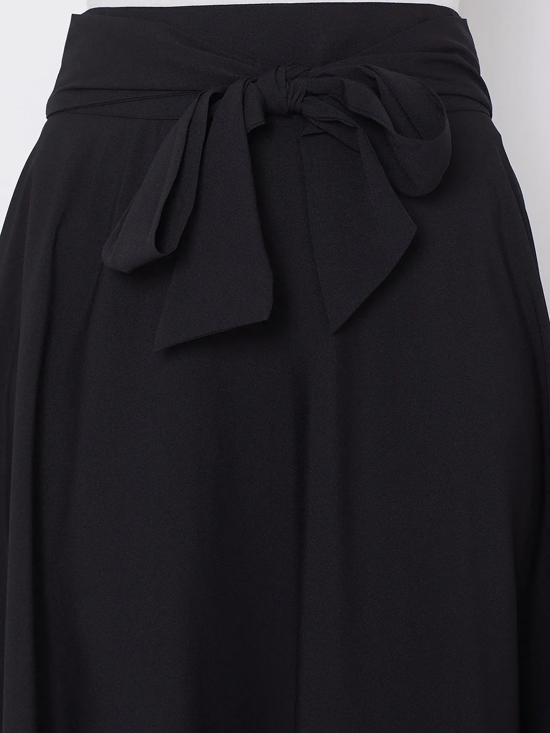 Berrylush Women Solid Black Bow-Tie High-Waist Maxi Skirt