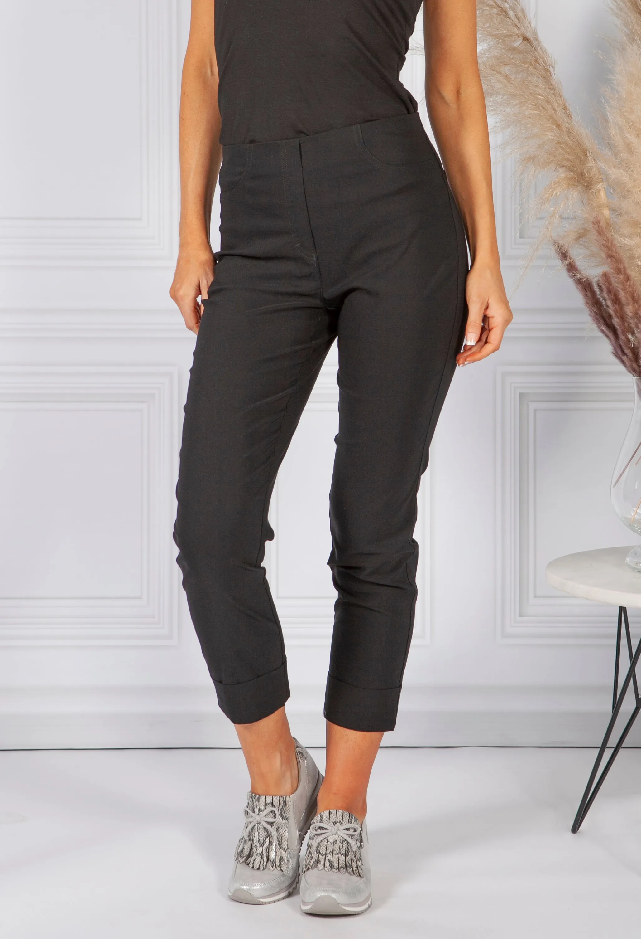 Black MAGIC SHAPE CROPPED TURN UP TROUSERS