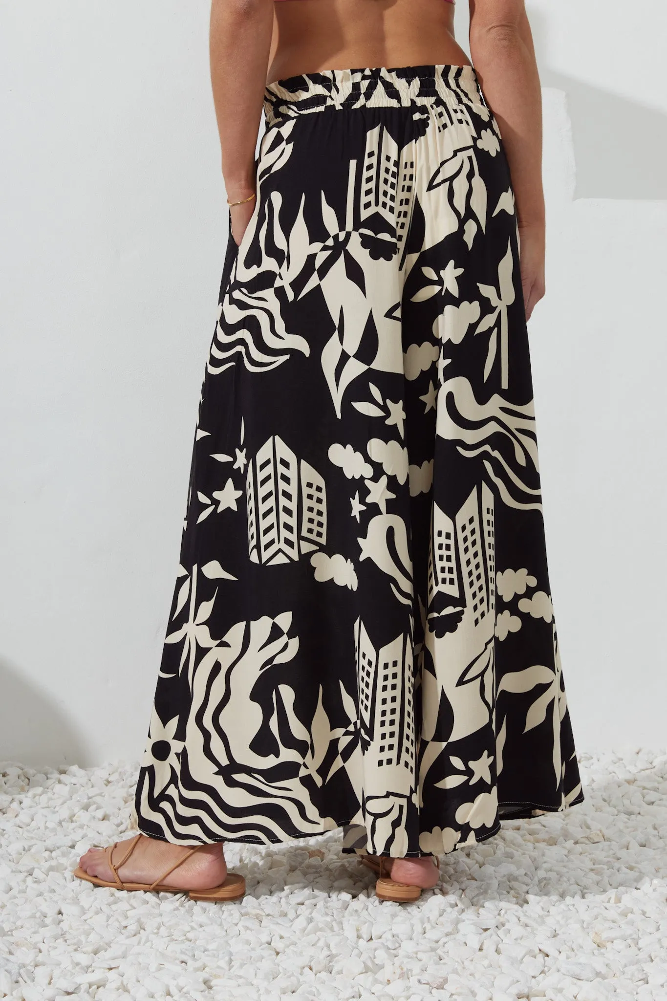 Cali Black Abstract Wide Leg Cropped Pants