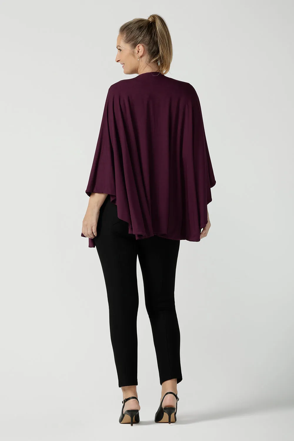 Cove Weighted Poncho in Mulberry Bamboo