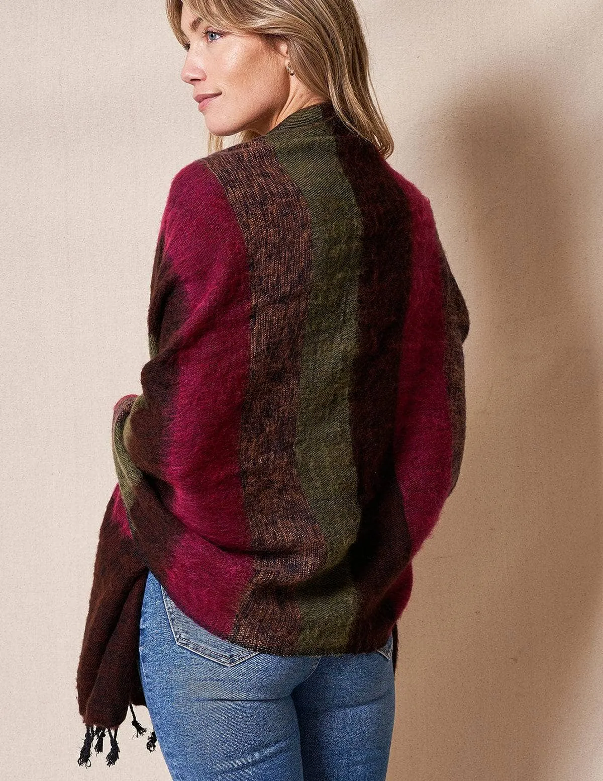 Himalayan Yak Wool Wrap - Winterberry