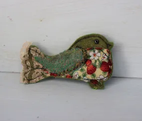 Little green berry bird brooch