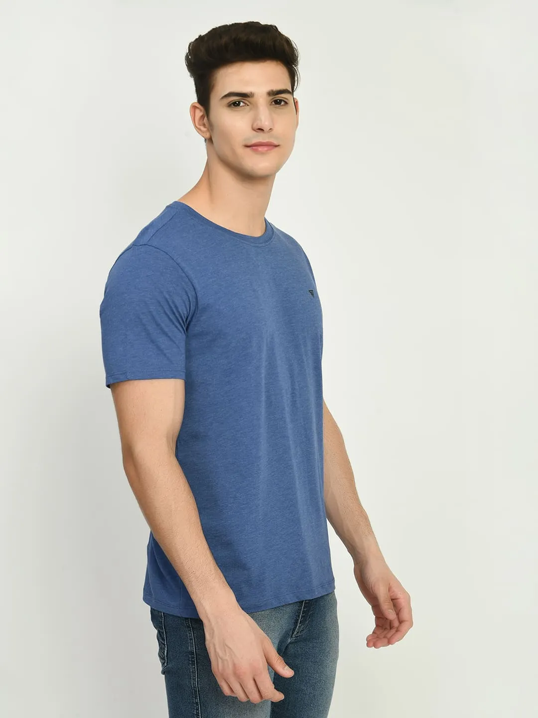 Men's Blue Solid Round Neck T-Shirt