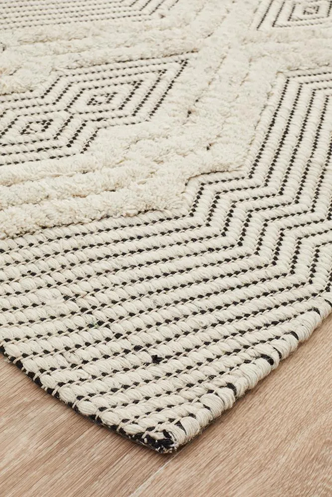 Miller 741 Rug (Bone) by Rug Culture