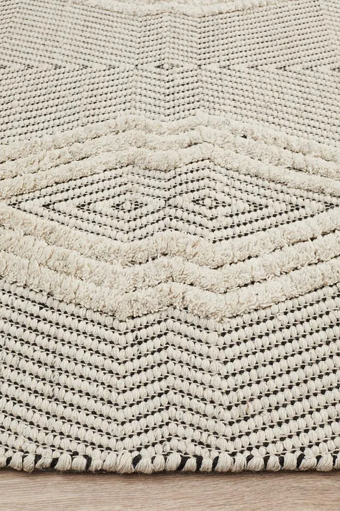 Miller 741 Rug (Bone) by Rug Culture