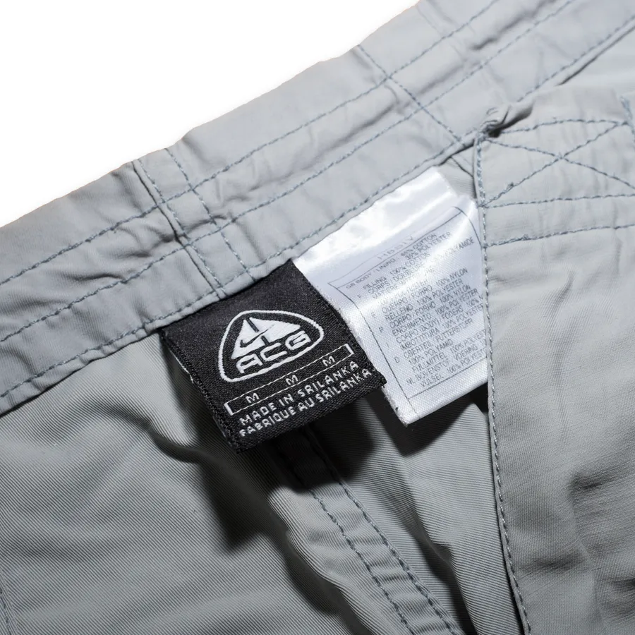 Nike ACG Pants Medium