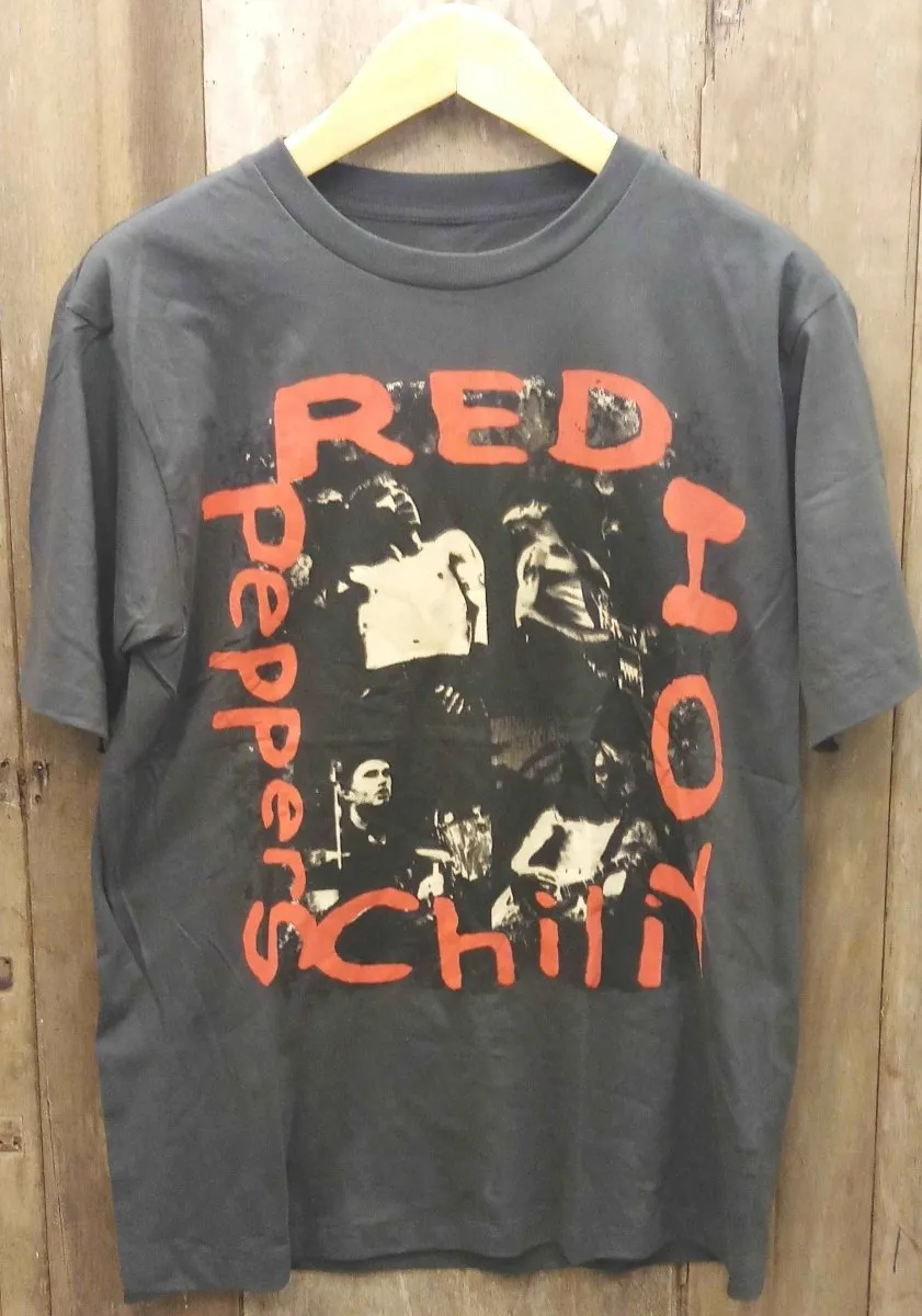 RED HOT CHILI PEPPERS 100% Cotton New Vintage Band T Shirt