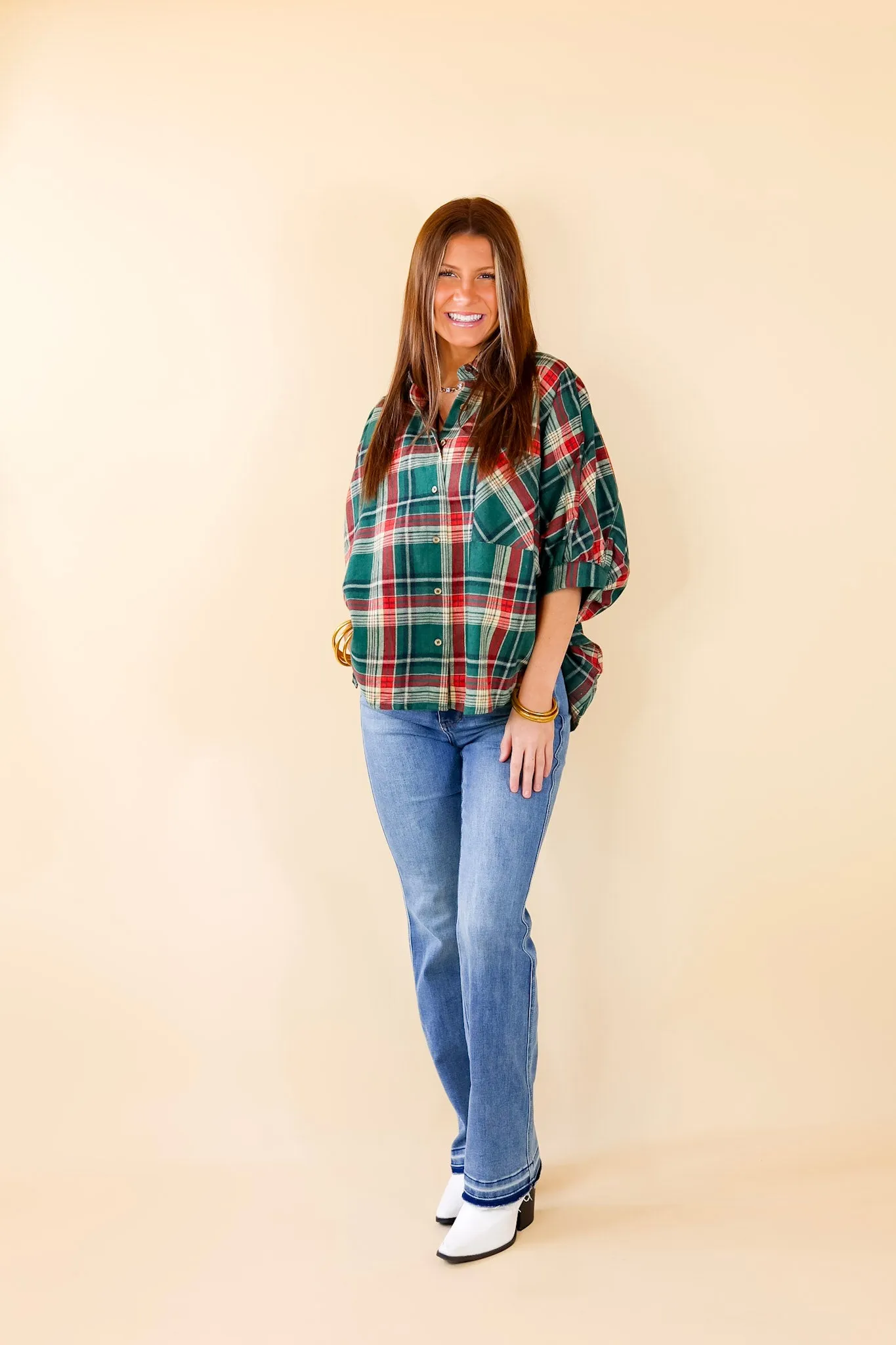 Suburban Lifestyle Plaid Poncho Top in Green