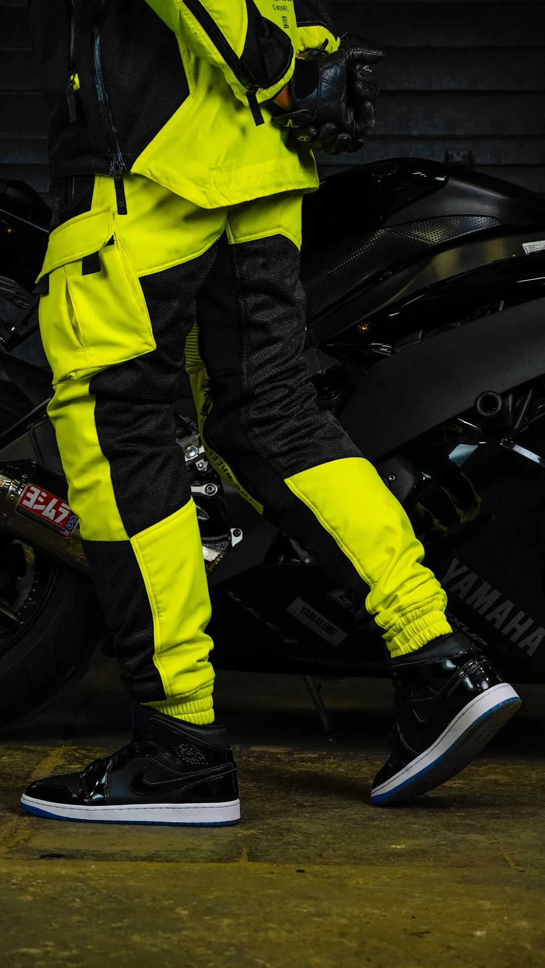 Unit 16™ V2.Flow™ Mesh Armoured Cargo Joggers {Hyper Yellow}