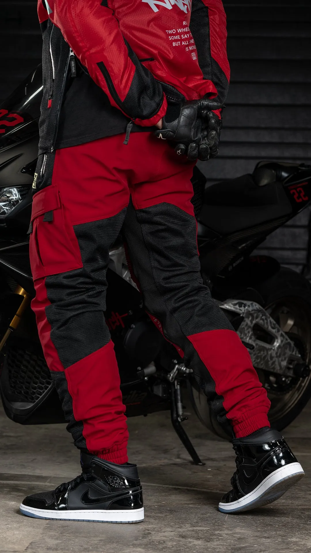 Unit 16™ V2.Flow™ Mesh Armoured Cargo Joggers {Red}