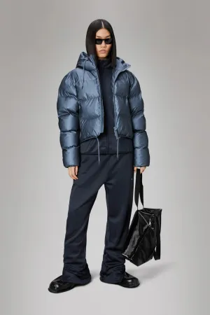 W Alta Cropped Puffer Jacket in Bay Blue